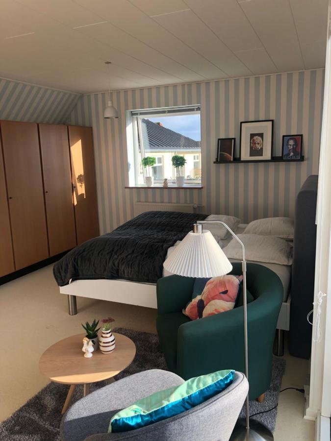 Dejligt Vaerelse Med Eget Bad Og Havudsigt Apartment Assens Ngoại thất bức ảnh